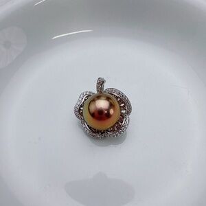 26P89 S925 Stamped High Quality Freshwater Edison Pearl Pendant Avocado Luster